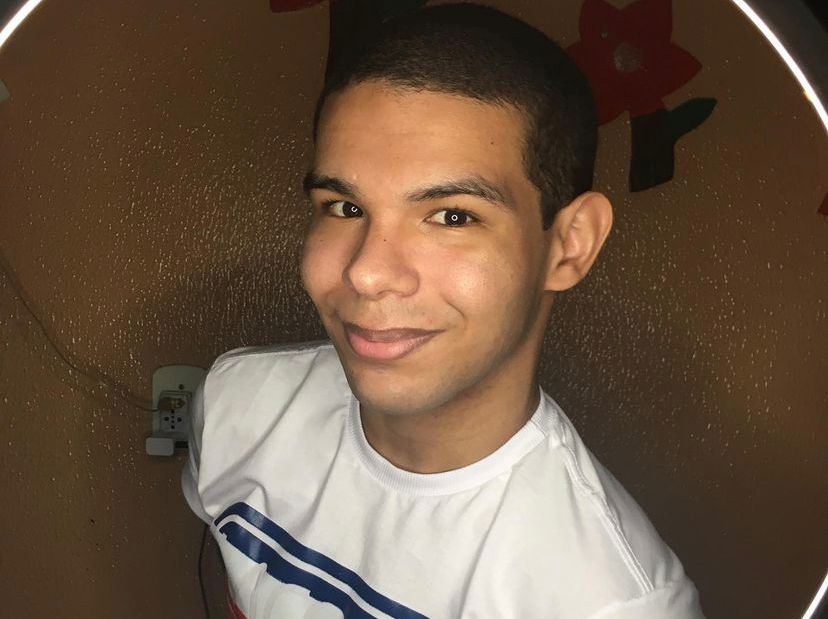 Quem é Vinicius do Grupo Pipoca do BBB22? Conheça mais e veja o Instagram