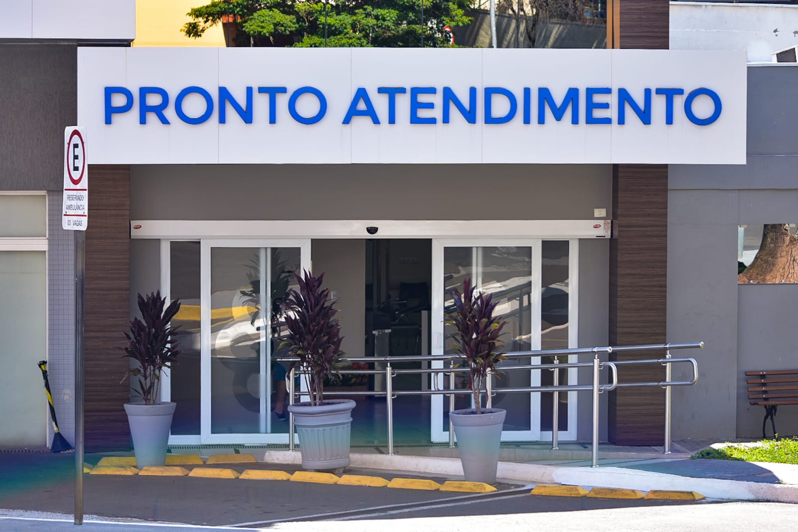 Aluno de 13 anos é agredido por outro adolescente dentro de escola de Piracicaba