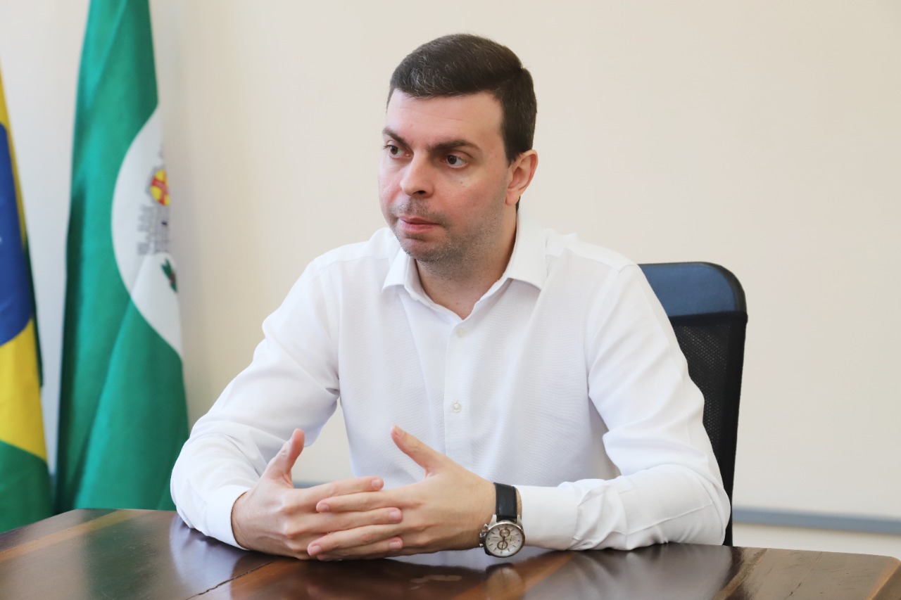 ‘Estamos trabalhando para suprir a falta de servidores na Educação de Piracicaba’, afirma secretário Bruno Roza