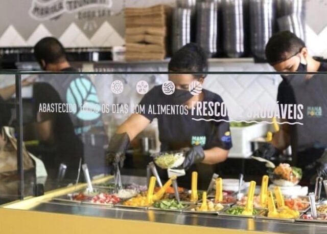 Restaurante no bairro São Dimas, em Piracicaba (SP), abre vagas de emprego