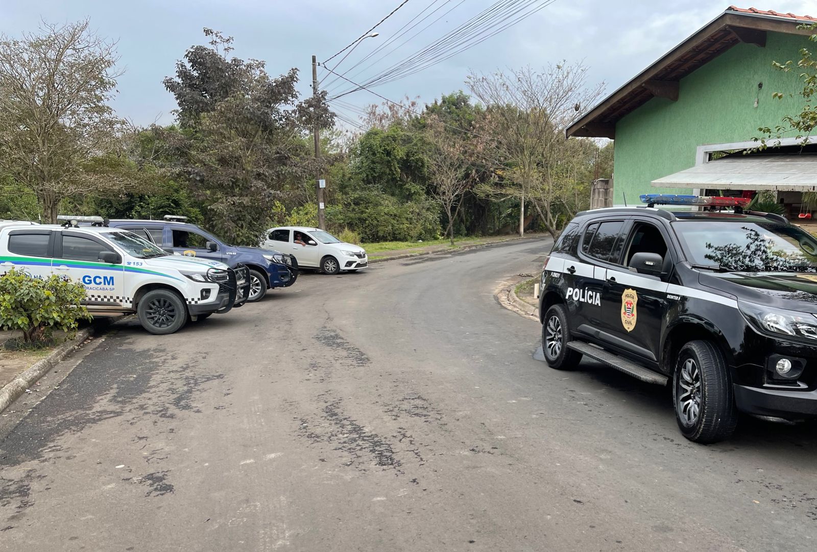 Polícia Civil de Piracicaba prende dois traficantes e apreende grande quantidade de drogas
