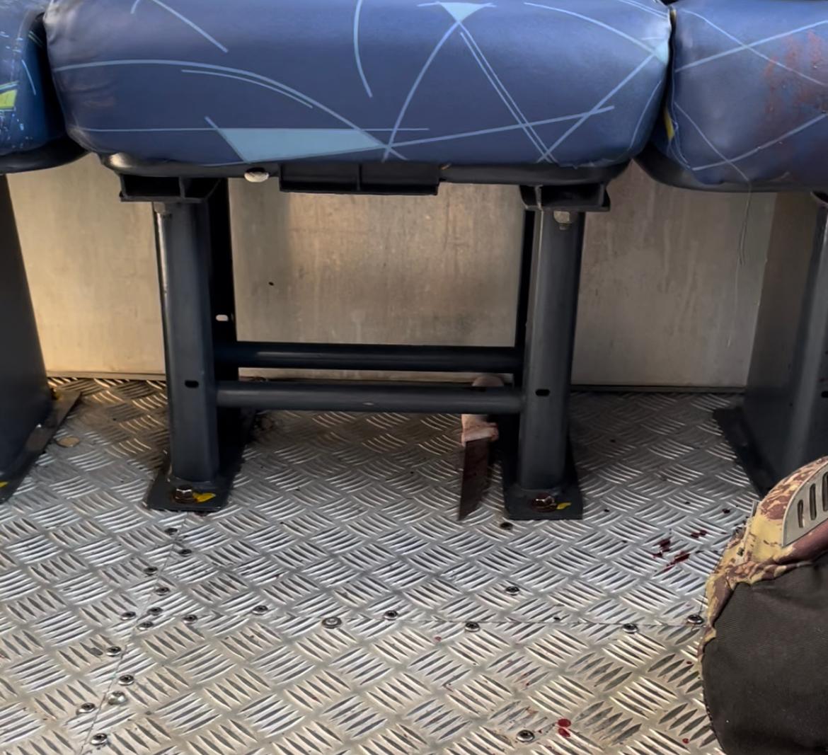 ATENTADO EM PIRACICABA | Corpos das vítimas fatais são removidos e faca do crime apreendida