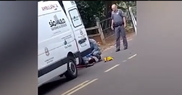 Vídeos mostram local após homem ser metralhado e tentativa de socorro na RMP