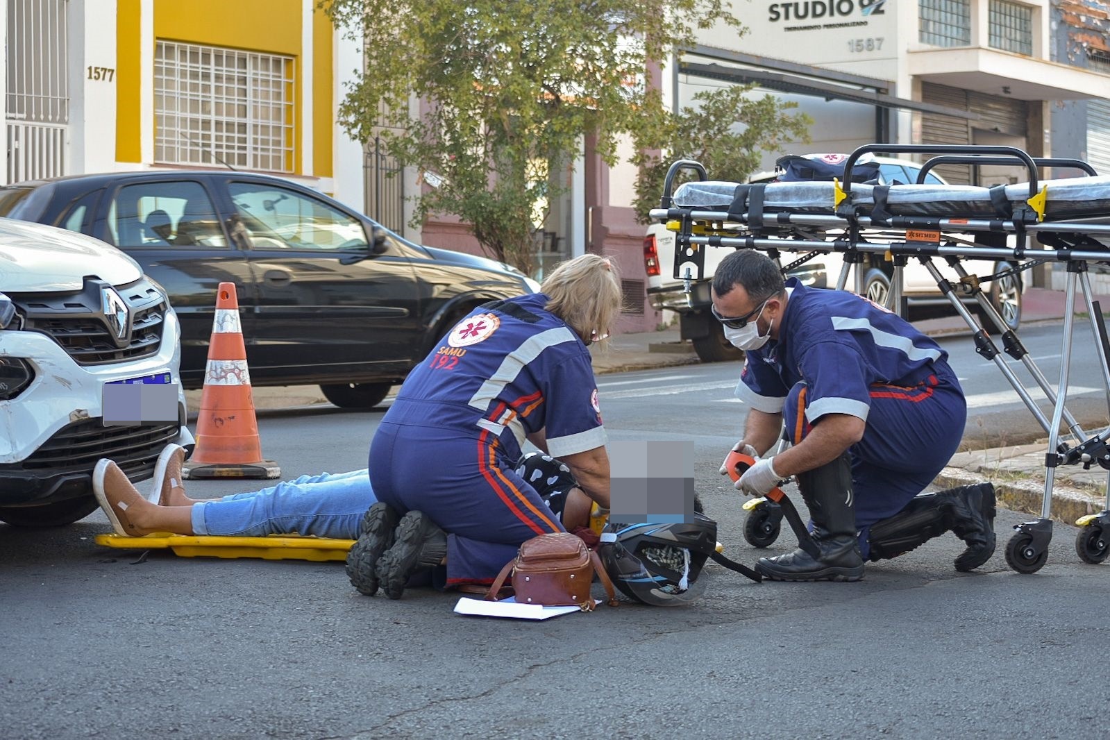 Em Piracicaba, acidente entre moto e carro deixa mulher ferida nesta manhã (22)