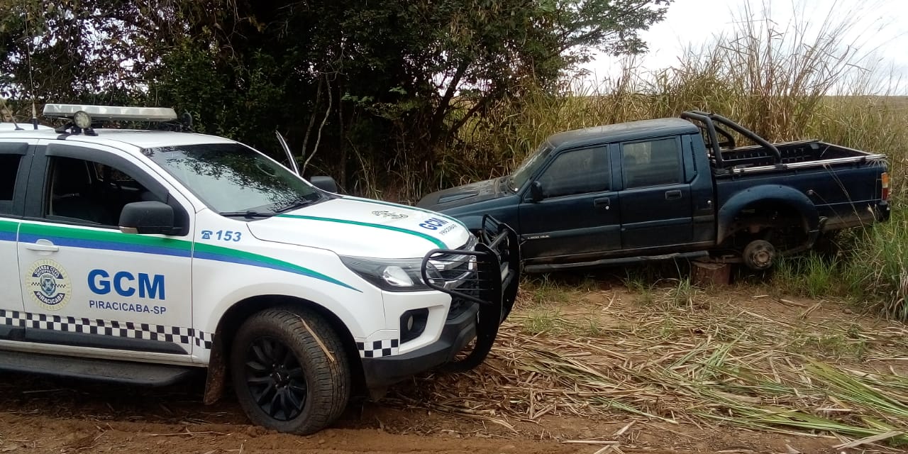 Caminhonete depenada é localizada pela Guarda Civil em canavial de Piracicaba
