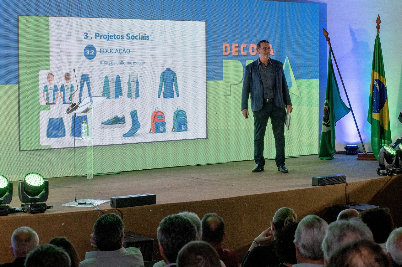 Piracicaba (SP): governo municipal vai padronizar e doar 36 mil uniformes escolares