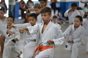 Aulas gratuitas de karatê estão com inscrições abertas em Piracicaba