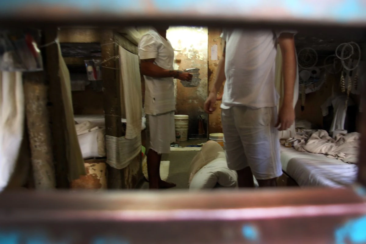 Saiba quanto custa cada preso na Papuda e quanto custará por mês a prisão dos terroristas aos brasileiros