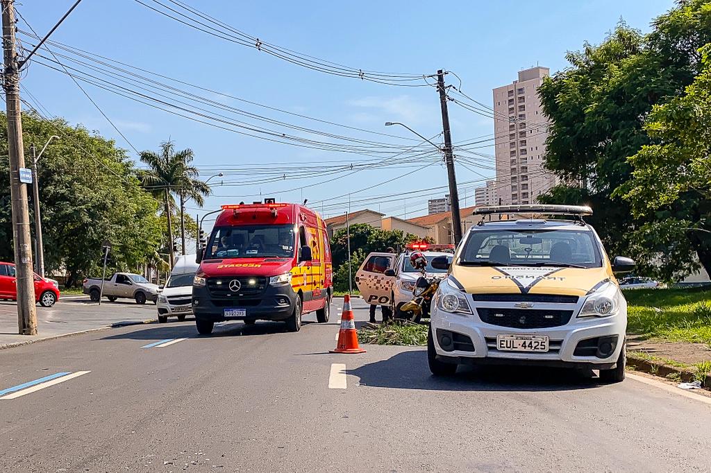Motociclista é socorrido com ferimentos após acidente em Piracicaba (SP)
