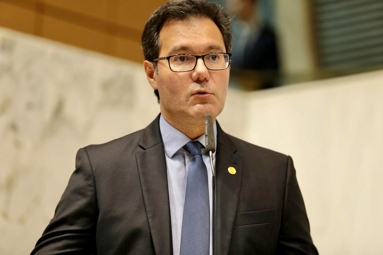 Deputado por Piracicaba, Madureira faz emenda para colocar policiais nas escolas paulistas