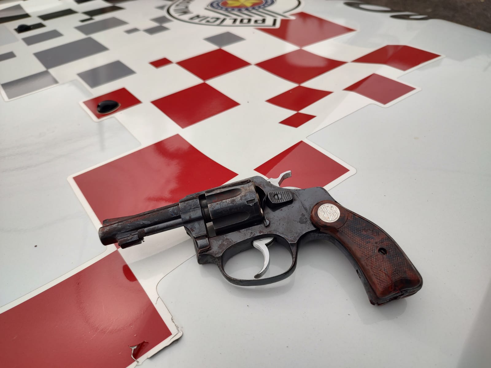 Polícia Militar explica ocorrência com troca de tiros e indivíduo baleado em Piracicaba