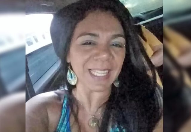 Mulher morre após comer bombons que ganhou de aniversário