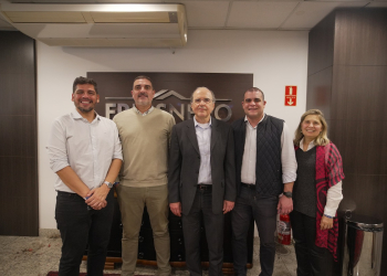 Bruno Chamochumbi, Luiz Dias, Angelo Frias Neto, Angelo Amaral Frias e Celisa Amaral Frias.