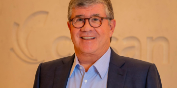 Rubens comanda o conglomerado de negócios de sua família, a Ometto Silveira Mello, sendo atual presidente do conselho administrativo do Grupo Cosan - Foto: Reprodução