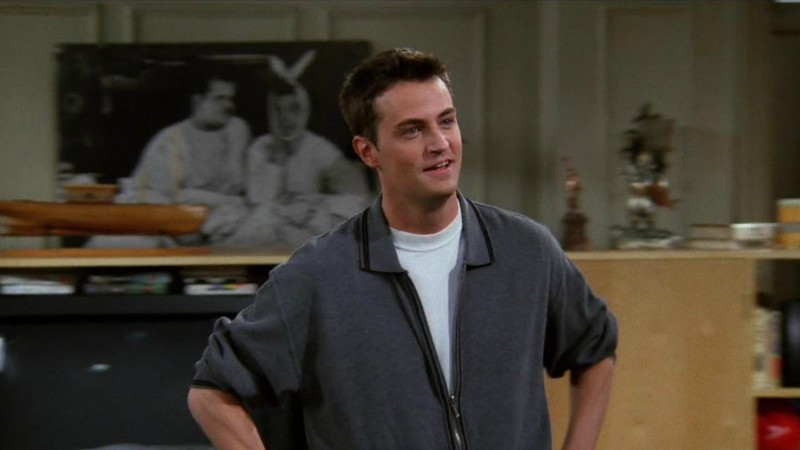 Morre Matthew Perry, o Chandler Bing, do fenômeno mundial “Friends”, a primeira série a chegar a 10 temporadas