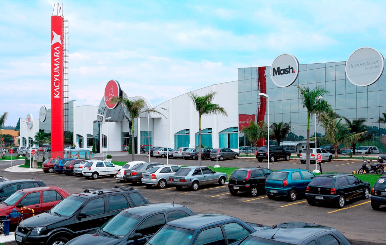 Todas unidades das Lojas Kacyumara estão com descontos de até 50% em ampla variedade de produtos