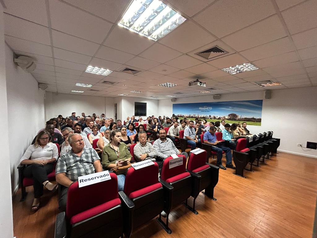 Frias Neto e Cunha Gonsalves realizam Meeting do Pré-Lançamento Parque dos Laranjais