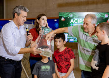 10 cupons foram sorteados na terça-feira. O grande ganhador será conhecido no próximo dia 23, quando serão testadas as chaves e apenas uma abrirá a porta do apartamento - Foto: Divulgação