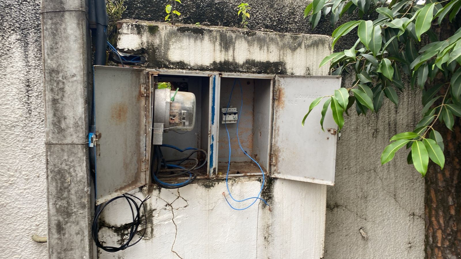 Pela terceira vez, Unidade de Saúde em Piracicaba (SP) tem fiação elétrica furtada por criminosos