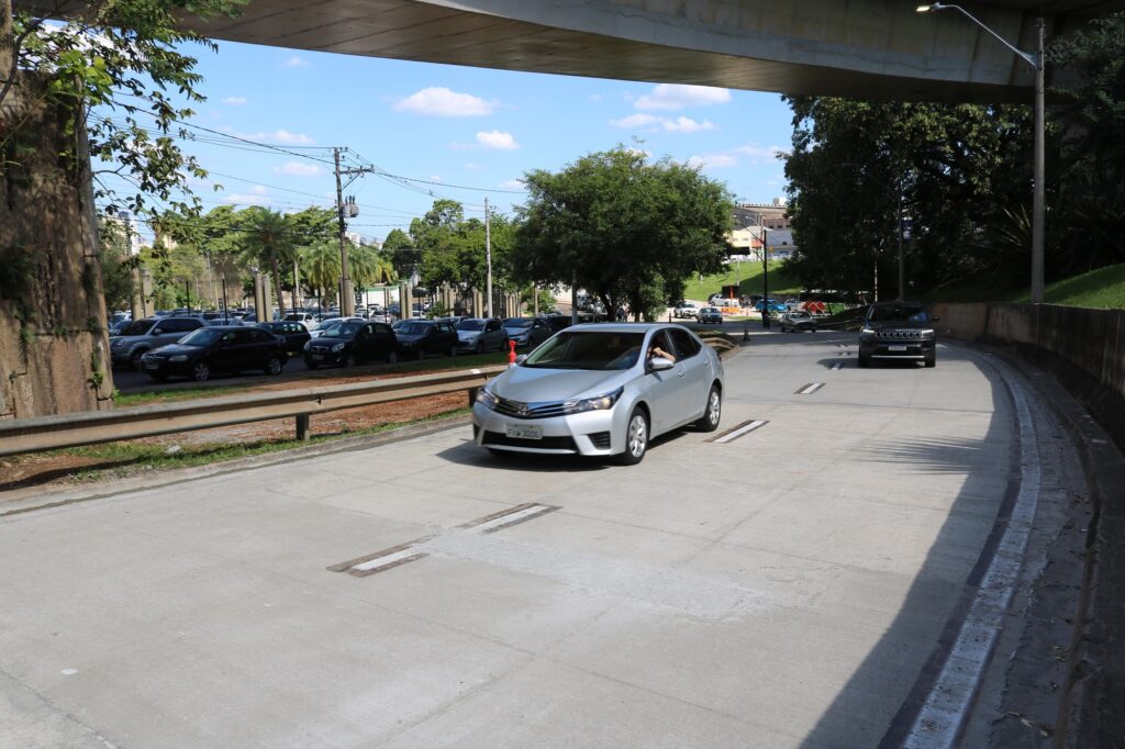 Prefeitura de Piracicaba libera tráfego na Avenida Limeira após aplicação do pavimento de concreto