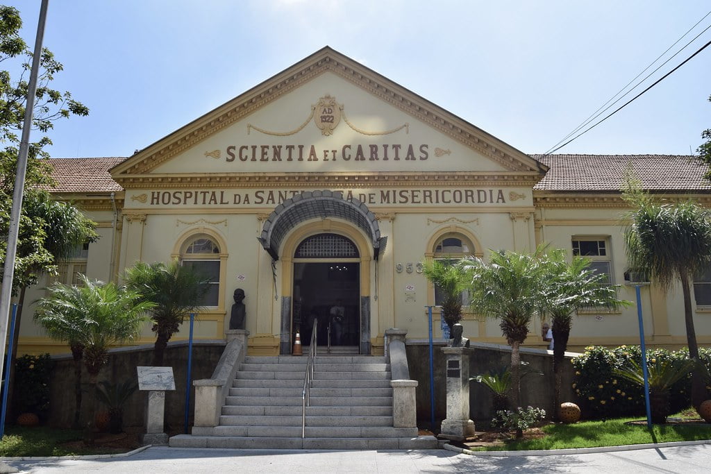 PMs ajudam a salvar bebê com dificuldades respiratórias após queda e impacto na cabeça em Piracicaba