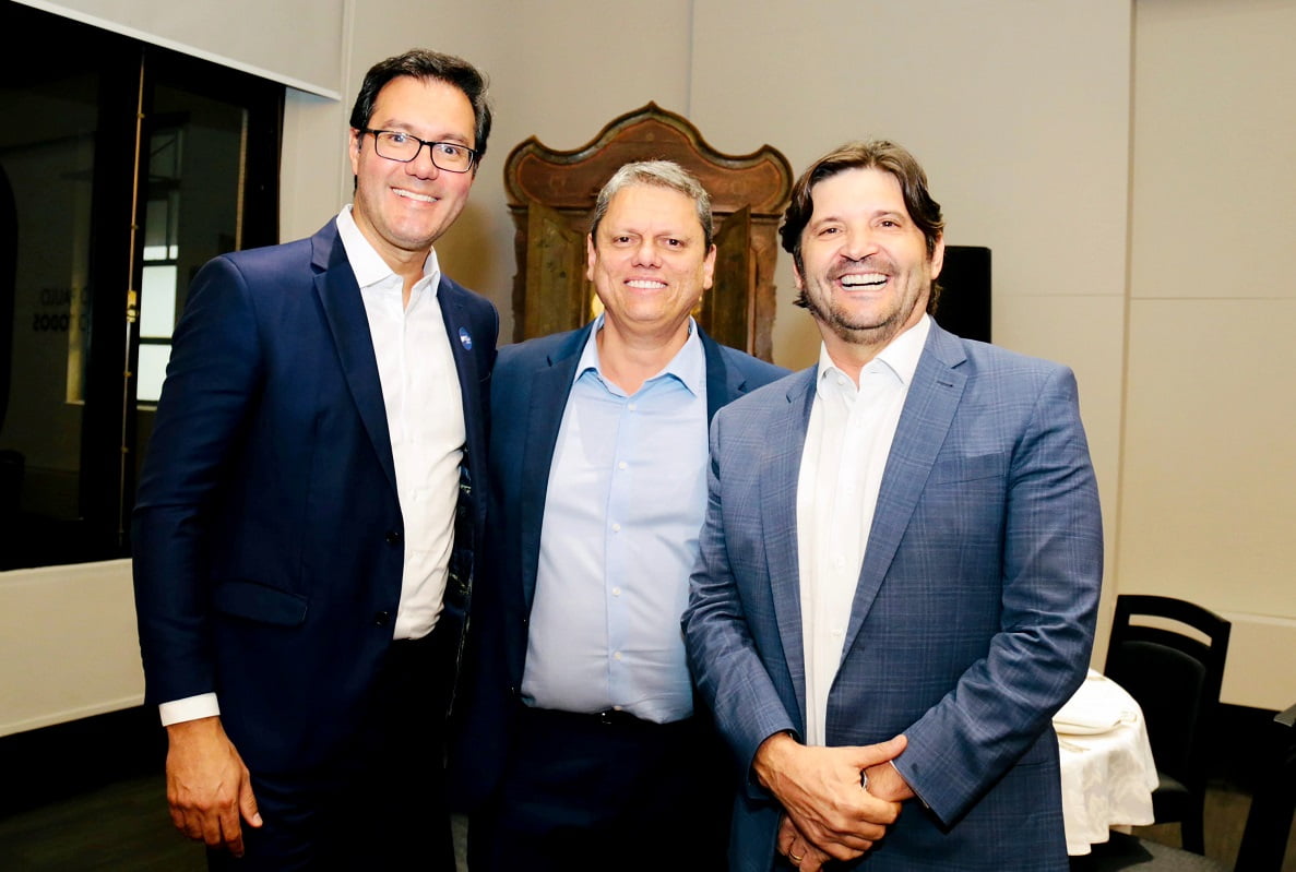 Alex Madureira se reúne com Tarcísio de Freitas para discutir estratégias de desenvolvimento para Piracicaba e região