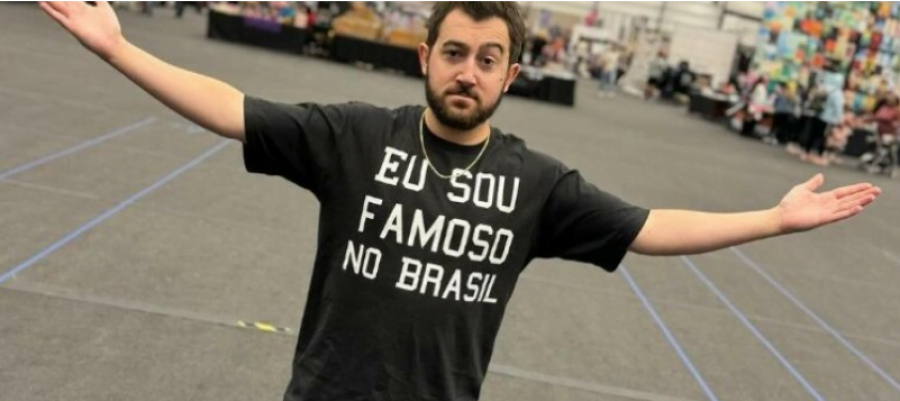 Fracasso nos EUA, frase que fez ator ganhar 4 milhões de seguidores surgiu após atores explicarem aos americanos que eram “estrelas” no Brasil