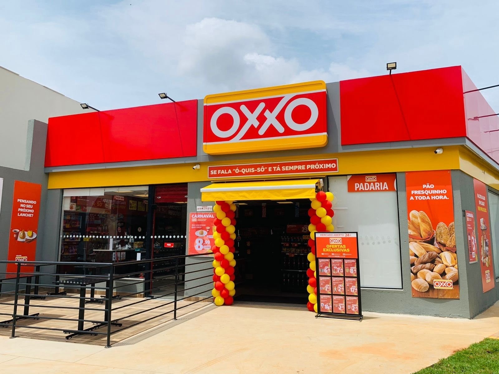 Oxxo é um dos maiores prejuízos da Raízen: Cosan estuda vender a rede de lojas de conveniência
