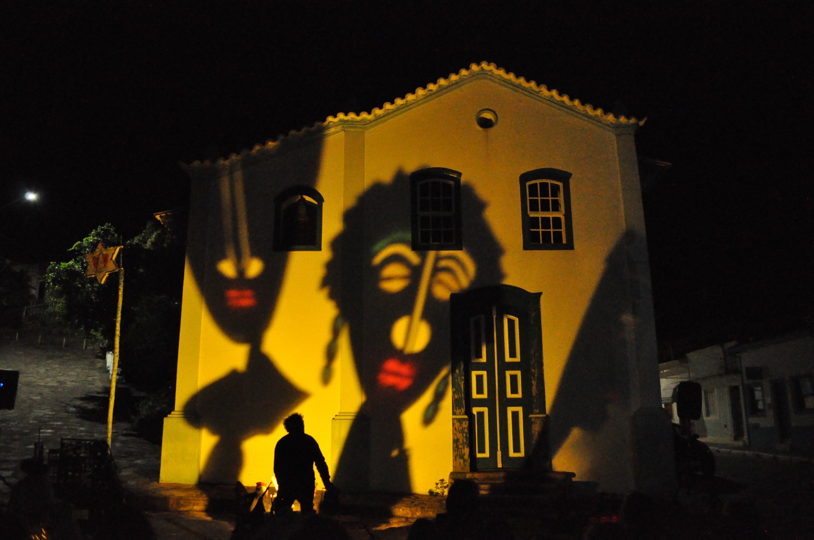 Engenho Central recebe o espetáculo teatral de sombras