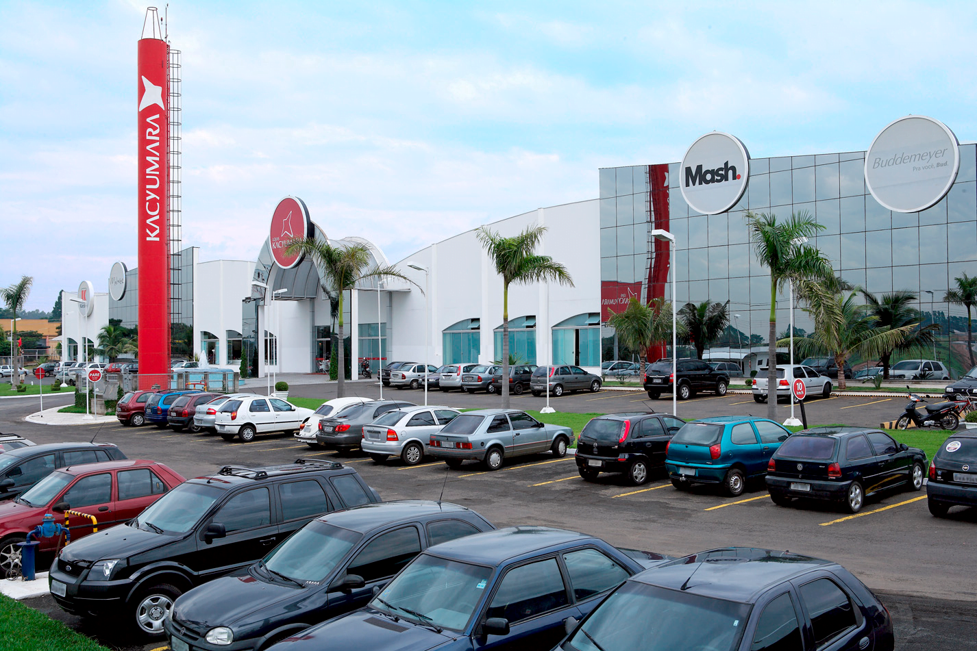 Lojas Kacyumara anunciam 05 dias de loucura com descontos de até 50%