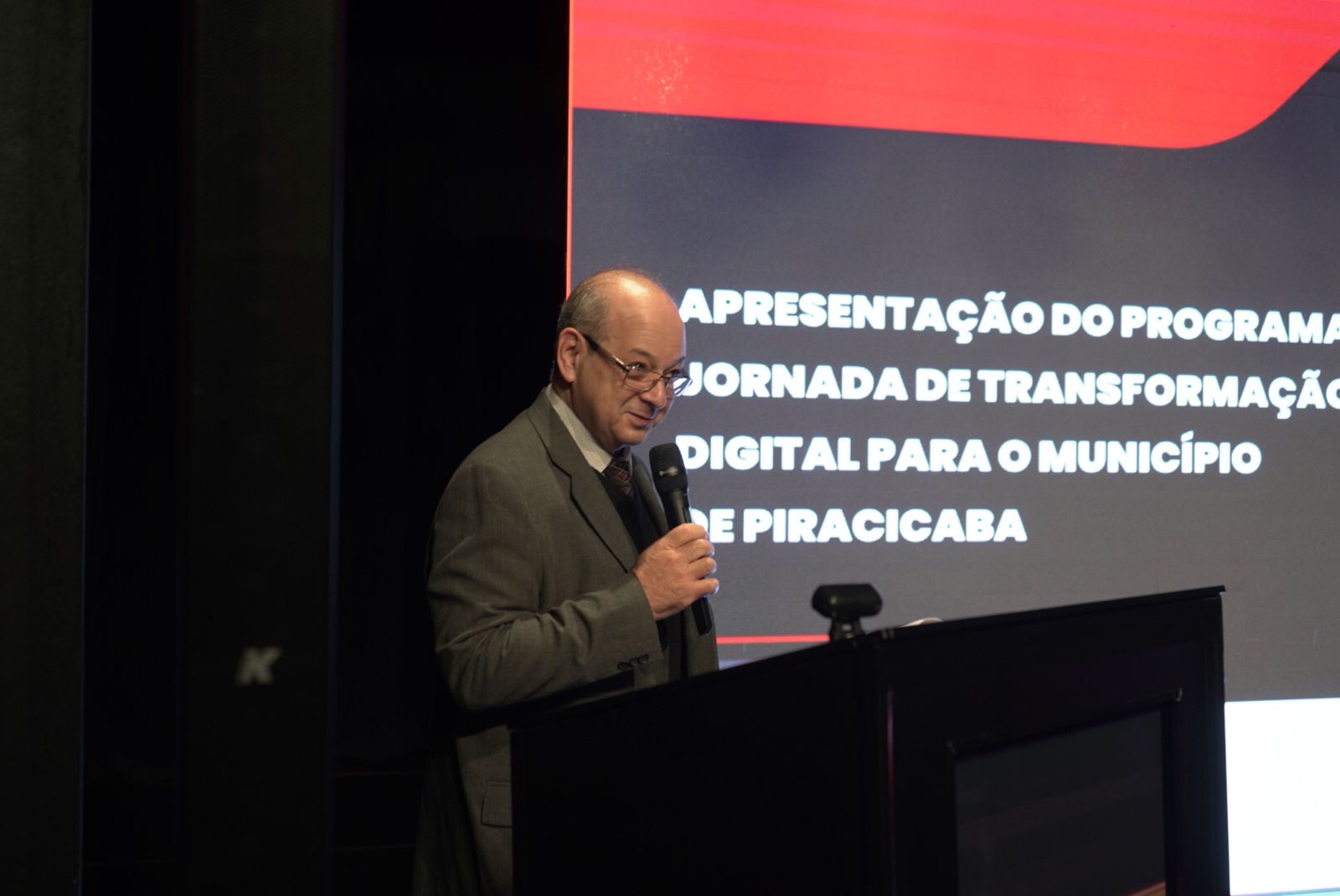 Em Piracicaba, SENAI-SP apresenta a Jornada de Transformação Digital para empresários, empresas e autoridades