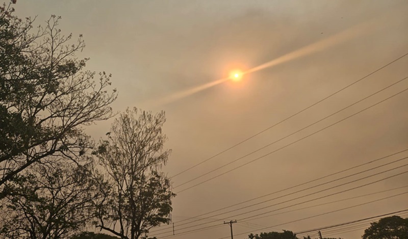 Fumaça de queimadas escurece o céu de Piracicaba e outras localidades do interior paulista