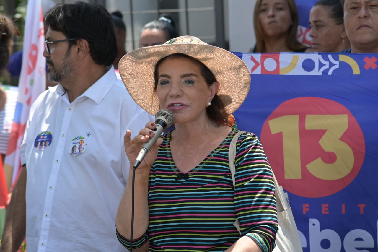 Bebel percorre bairros e indústrias e fala de suas propostas para a cidade