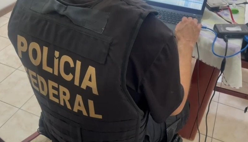 Polícia Federal prende homem por posse de material de abuso sexual infanto-juvenil