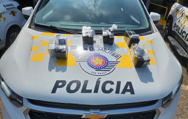 10º Baep de Piracicaba prende passageiro de ônibus com 5 kg de maconha