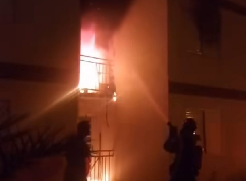 Incêndio de grandes proporções destrói apartamento em Piracicaba