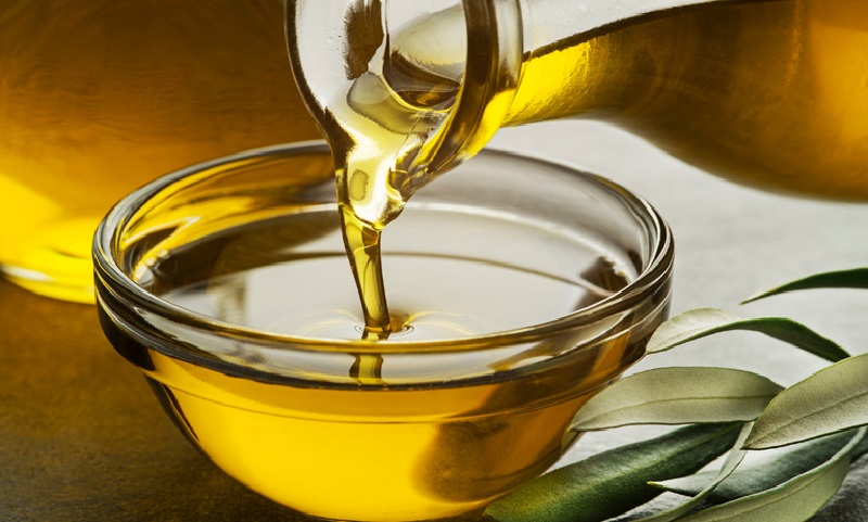 11 marcas de azeite impróprias para consumo ainda estão à venda em supermercados; confira quais são