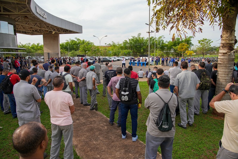 Após seis dias, trabalhadores da Mausa retornam ao trabalho com promessa de pagamento de benefício atrasado