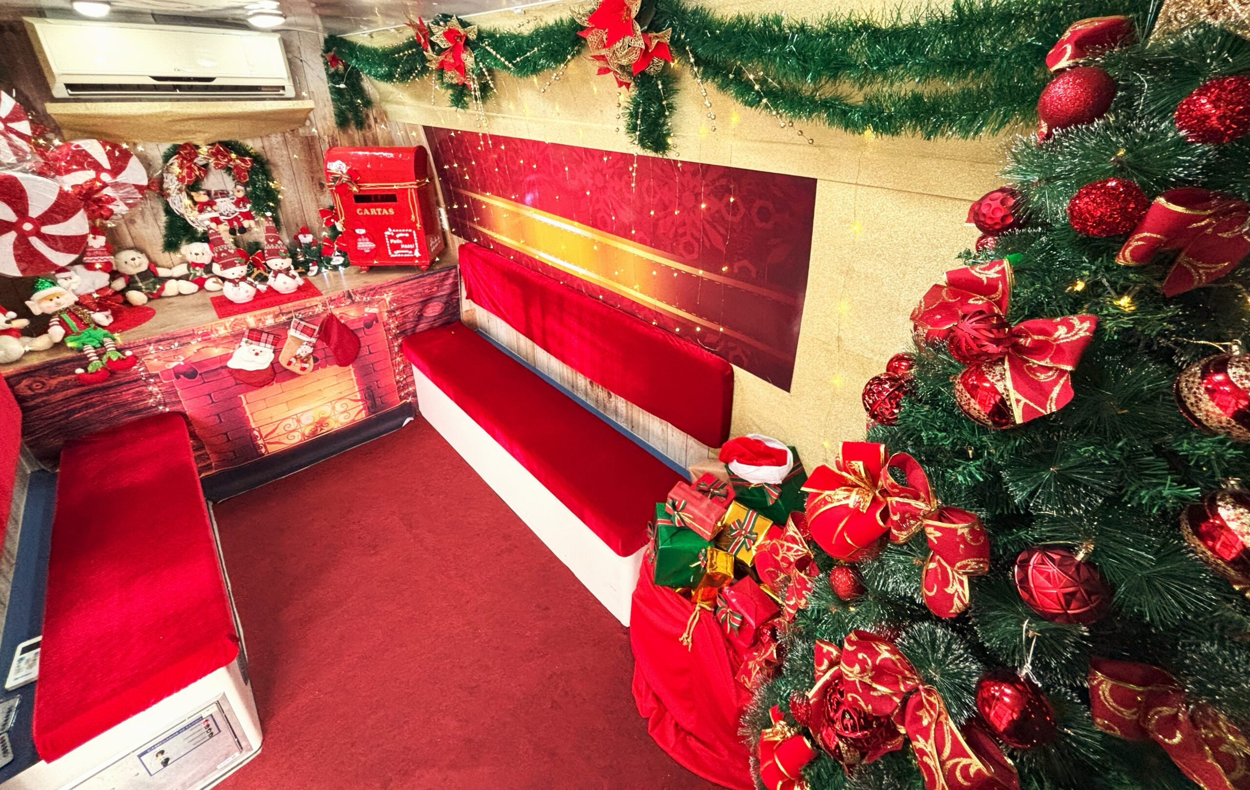 Casinha Móvel de Natal da Acipi traz Papai Noel aos bairros de Piracicaba; veja a programação