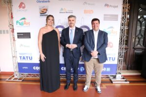 Engenheiros e arquitetos celebram 60 anos da AEAP em jantar com a presença de Marchese e Zanatta