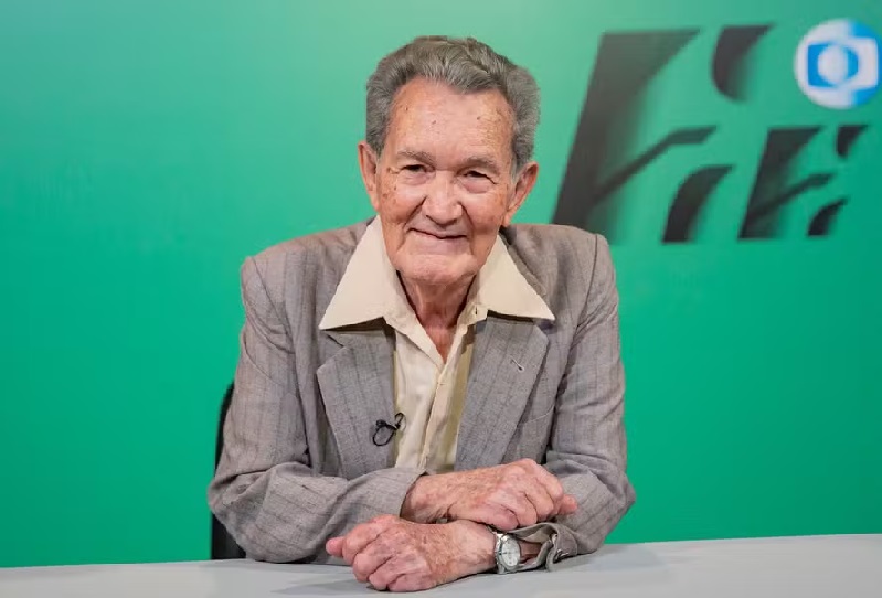 Ícone do jornalismo brasileiro, Léo Batista morre aos 92 anos