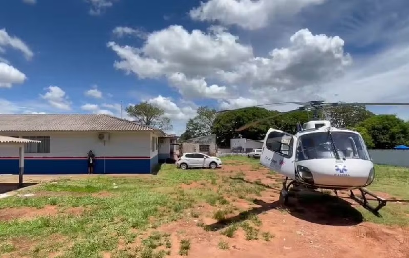 Criança de três anos some enquanto a mãe faz almoço e morre após se afogar em lago