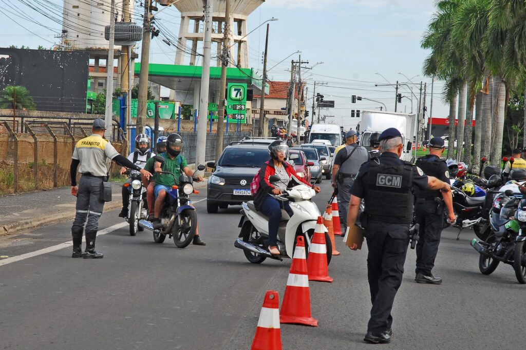 No primeiro dia, operação Ruído Tolerância Zero fiscalizou mais de 100 veículos em Piracicaba