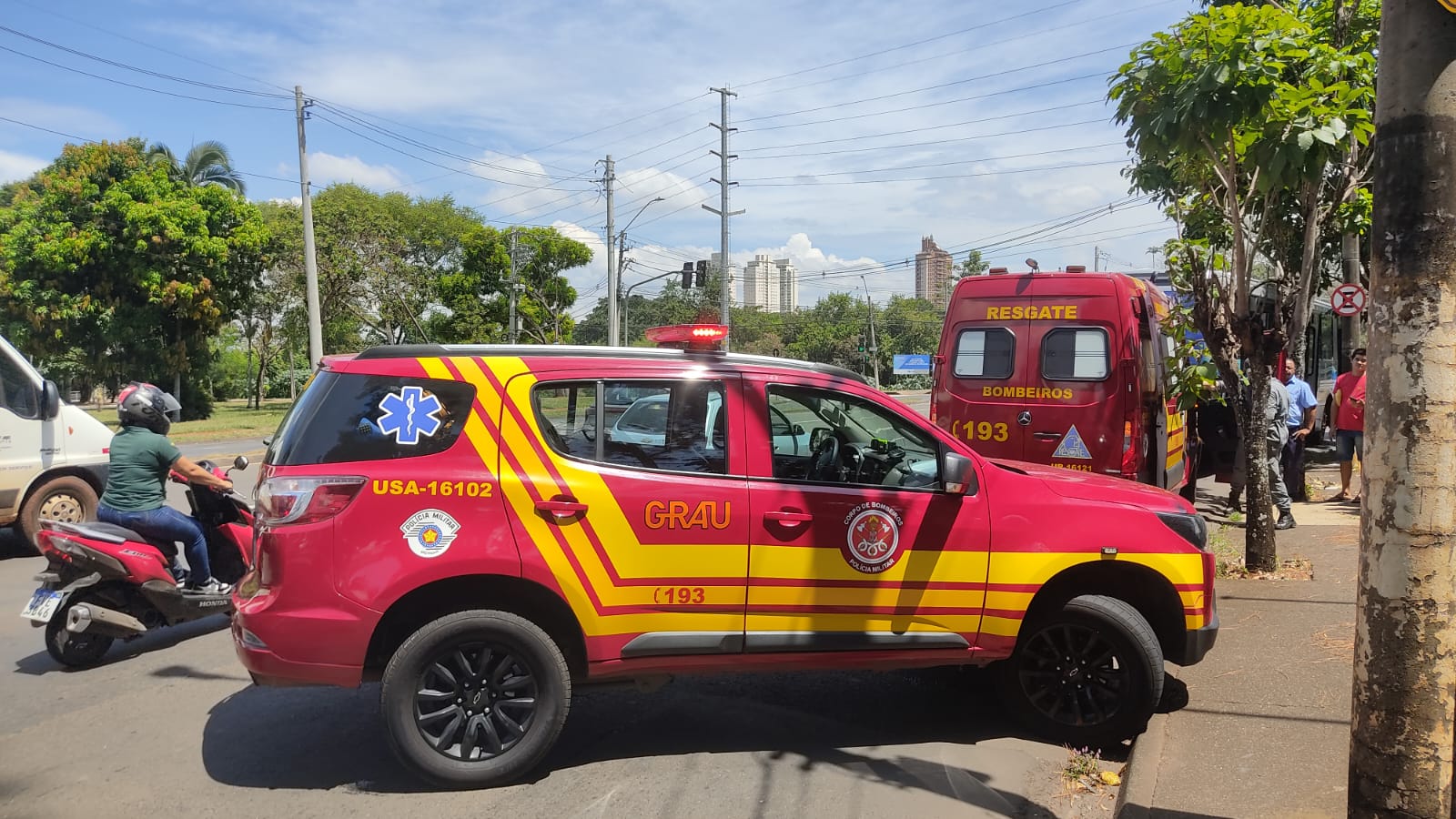 Passageiro sofre crise convulsiva dentro de ônibus e é socorrido às pressas em Piracicaba