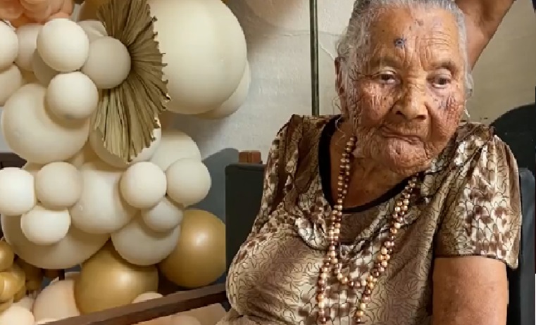 Moradora da região de Piracicaba completa 114 anos e ganha grande festa