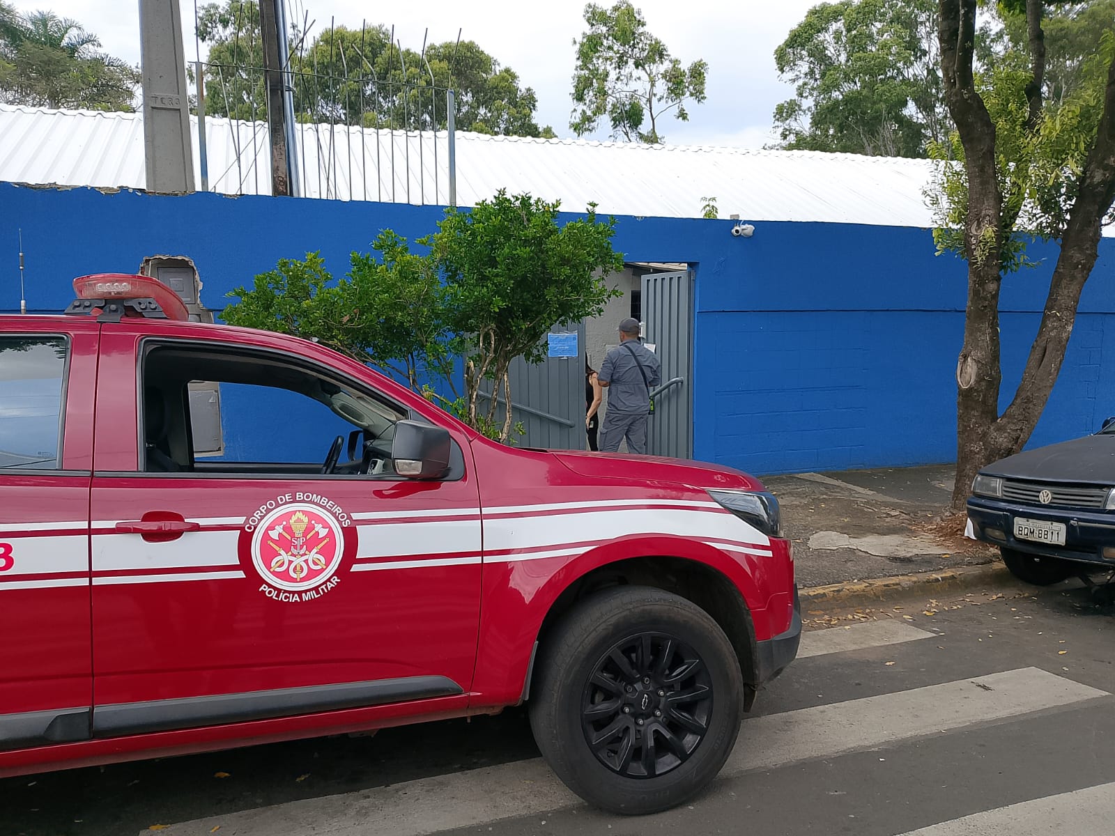 Curto-circuito provoca princípio de incêndio em escola de Piracicaba
