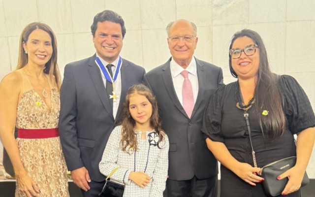 Engenheiro piracicabano é homenageado com honraria nacional em cerimônia com Geraldo Alckmin