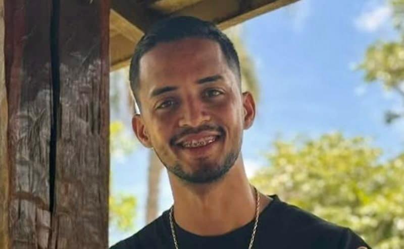 Motociclista que morreu ao colidir em caminhão na Rodovia do Açúcar é identificado