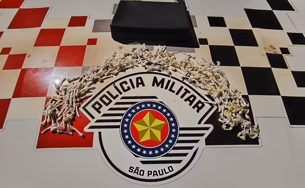 Traficante é preso ao se disfarçar de flanelinha para vender drogas em frente à igreja em Piracicaba