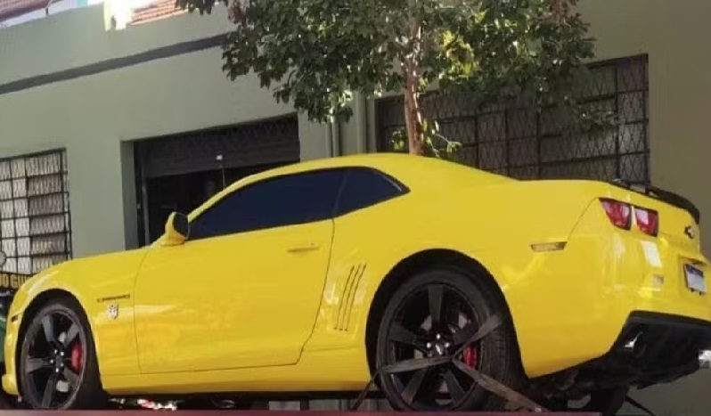 Camaro amarelo roubado é apreendido em Piracicaba